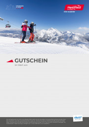 zwei Personen stehen auf der Piste